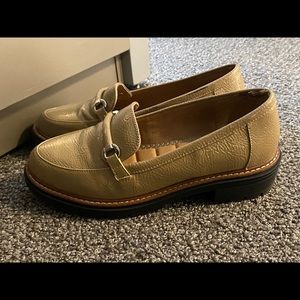 Women’s loafers